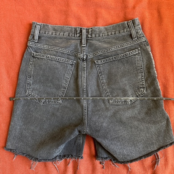 Agolde 90’s Pinch Waist Shorts in Paranormal size 26 - Picture 11 of 16
